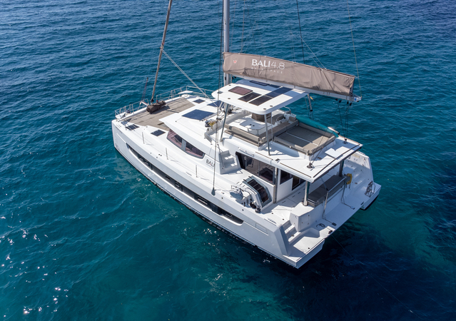 Bali Catamarans 4.8