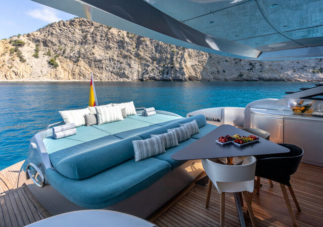 Pershing 90 Inspiration