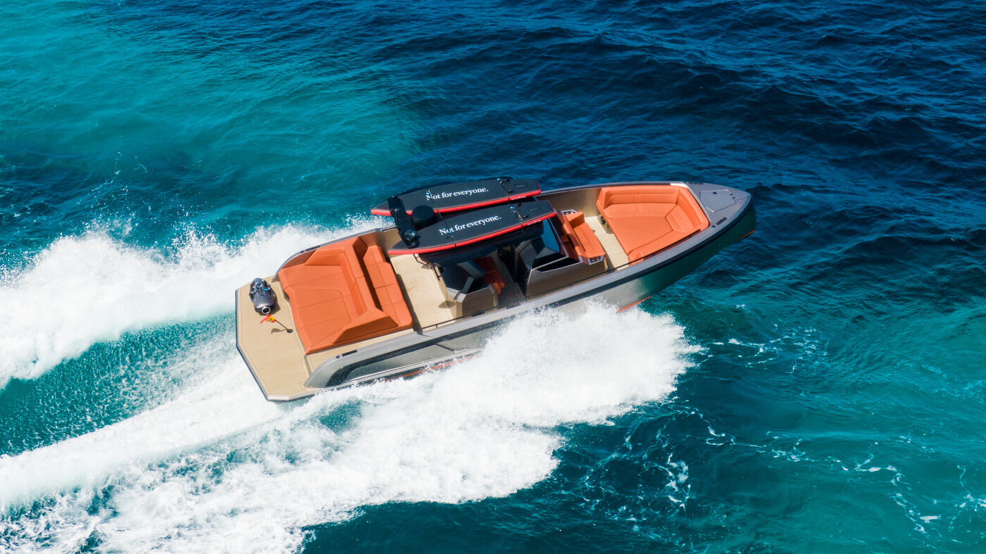Vanquish VQ40 - La Brise Charter Ibiza