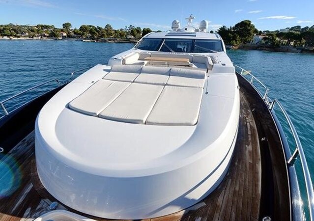Sunseeker Predator 84 Ariyas