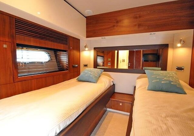 Sunseeker Predator 84 Ariyas