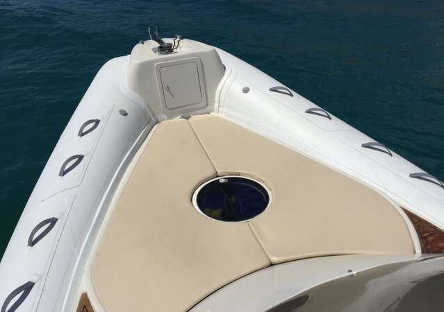 MV Marine Mojito 30 2