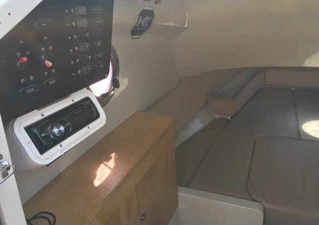 MV Marine Mojito 30 6