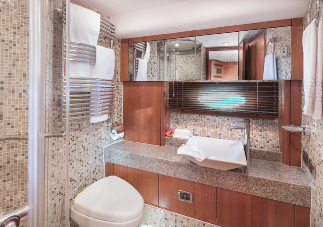 Sunseeker Predator 72