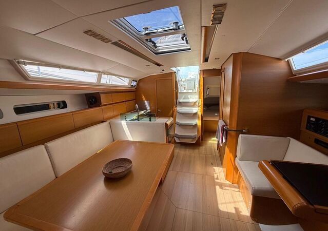 Jeanneau Sun Odyssey 449 Mientras Tanto