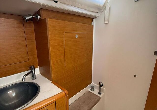 Jeanneau Sun Odyssey 449 Mientras Tanto