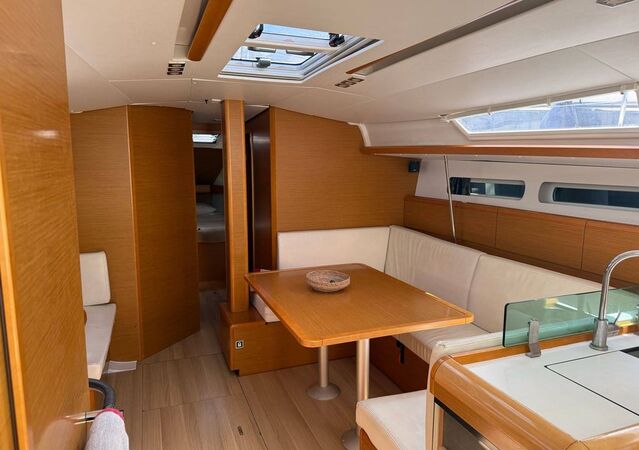Jeanneau Sun Odyssey 449 Mientras Tanto