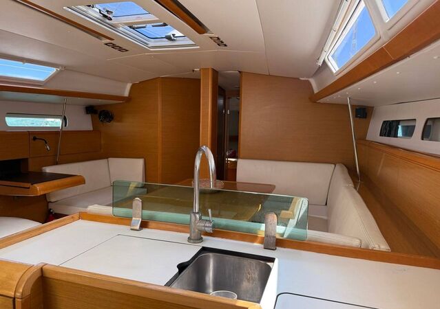 Jeanneau Sun Odyssey 449 Mientras Tanto