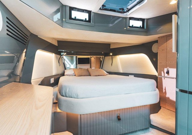 Bellini Astor 36 Just Shine