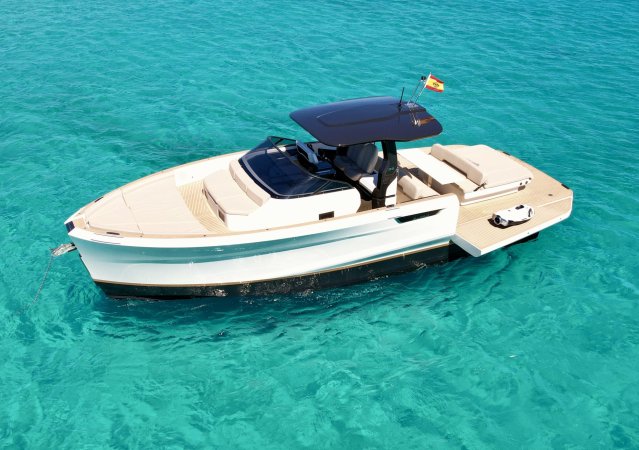 Rent Bellini Astor 36 Just Shine in Ibiza