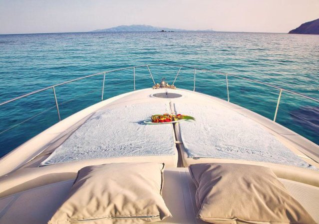 Pershing 43 Nina