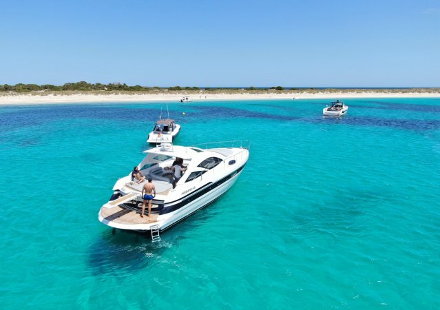 Pershing 43 Nina
