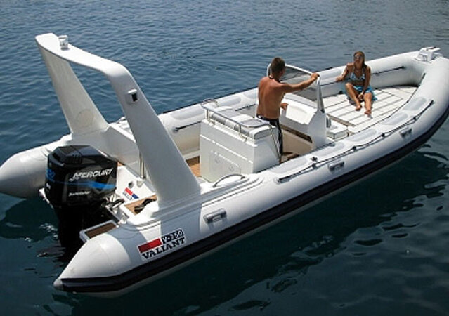 Valiant 750