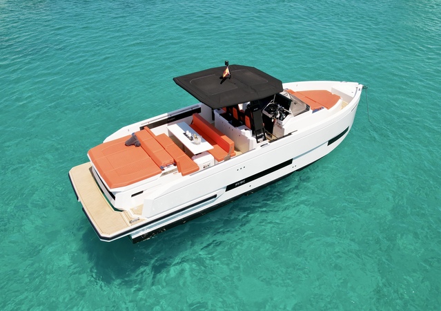 De Antonio D32 - La Brise Charter Ibiza