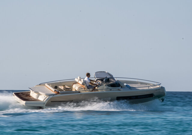Invictus 280GT Delphi