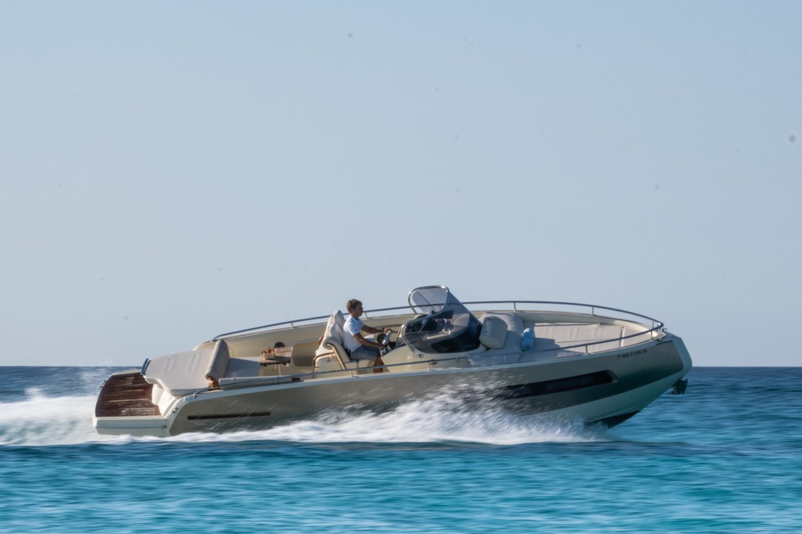 Invictus 280GT