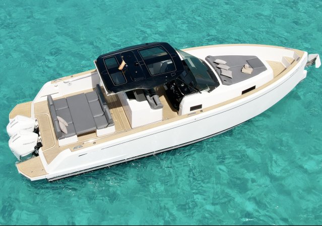 Pardo Yachts 38 Just Calm