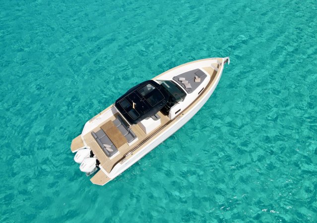 Pardo Yachts 38 Just Calm