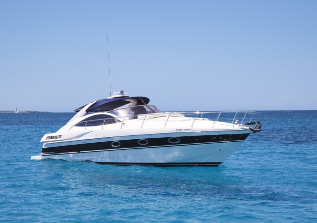 Pershing 37 open Mistral