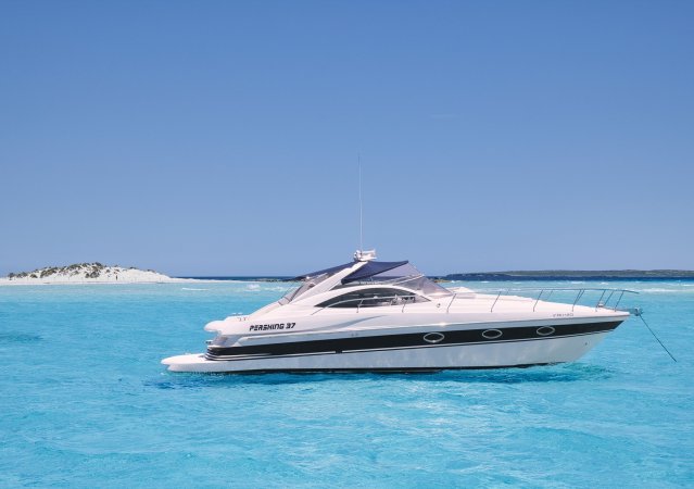 Pershing 37 open Mistral