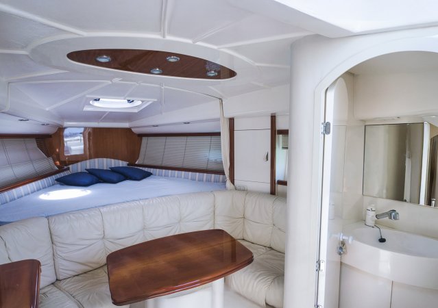 Pershing 37 open Mistral