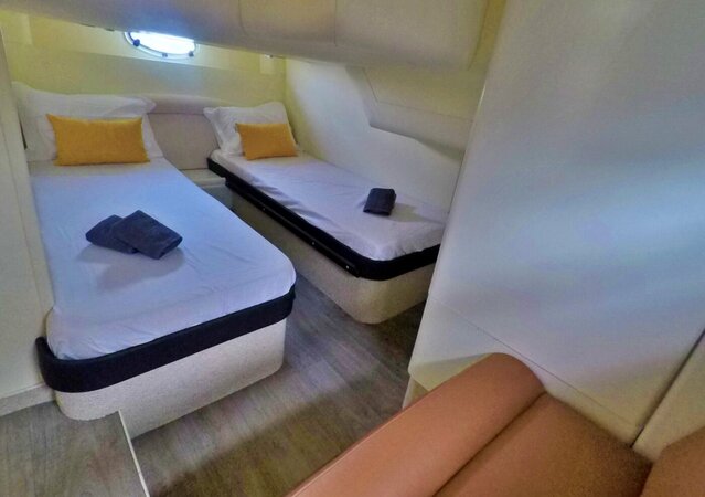 Princess V42