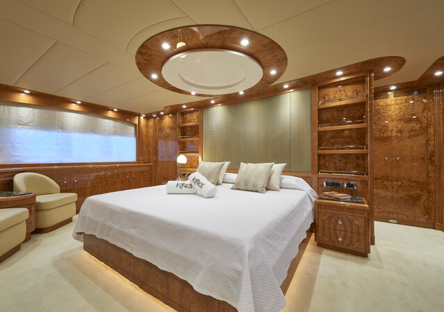Astondoa 102 GLX 13