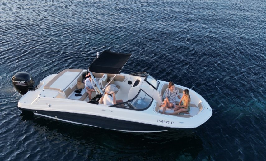 Bayliner VR6