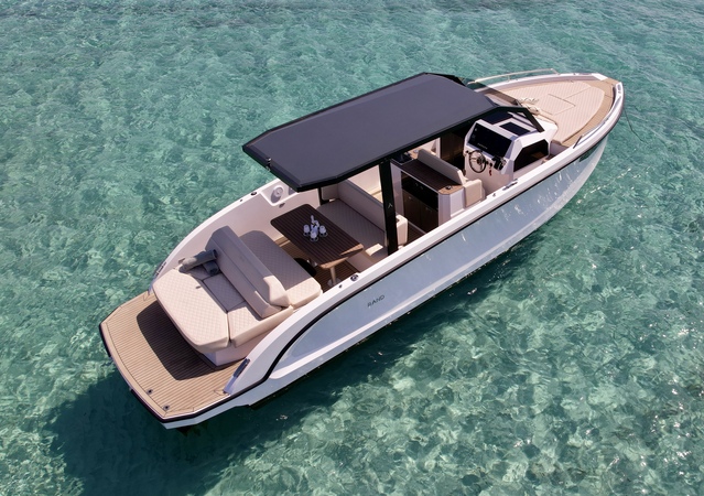 Rent Rand Archipélago 32 Just Amazing in Ibiza