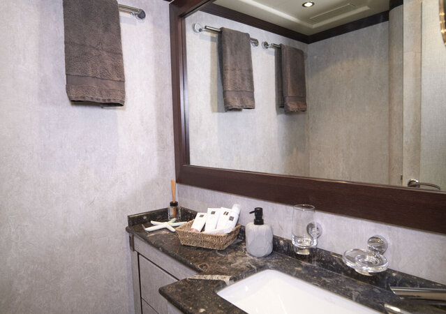 Mangusta 92 Five Stars