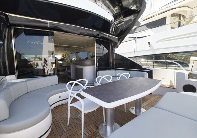 Mangusta 92 Five Stars