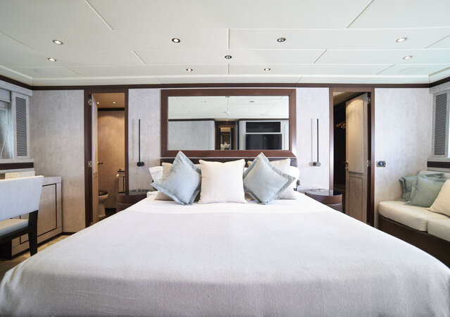 Mangusta 92 Five Stars