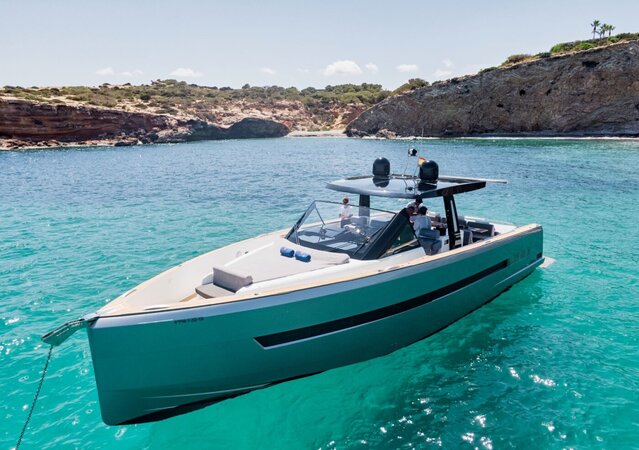 Rent Fjord 52 LOLO III in Ibiza