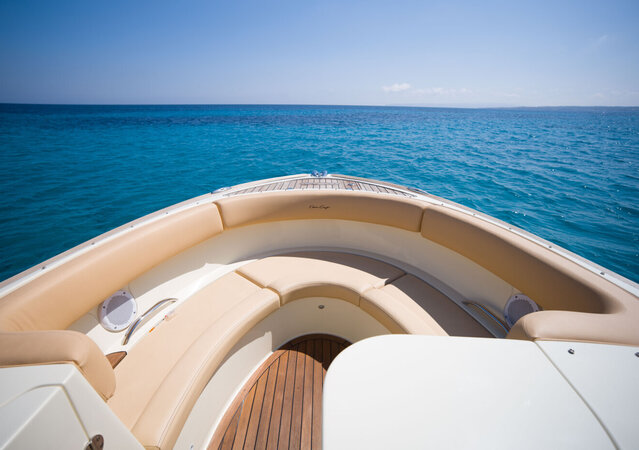 Chris Craft 28