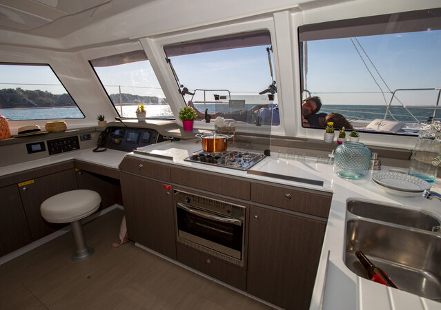 Bali Catamarans Catspace Somnis