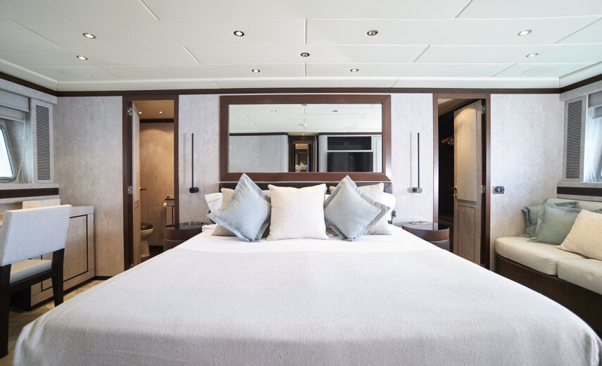 Mangusta 92 Five Stars 6