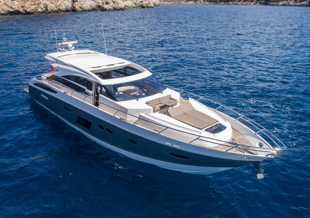 Princess V72 - La Brise Charter Ibiza