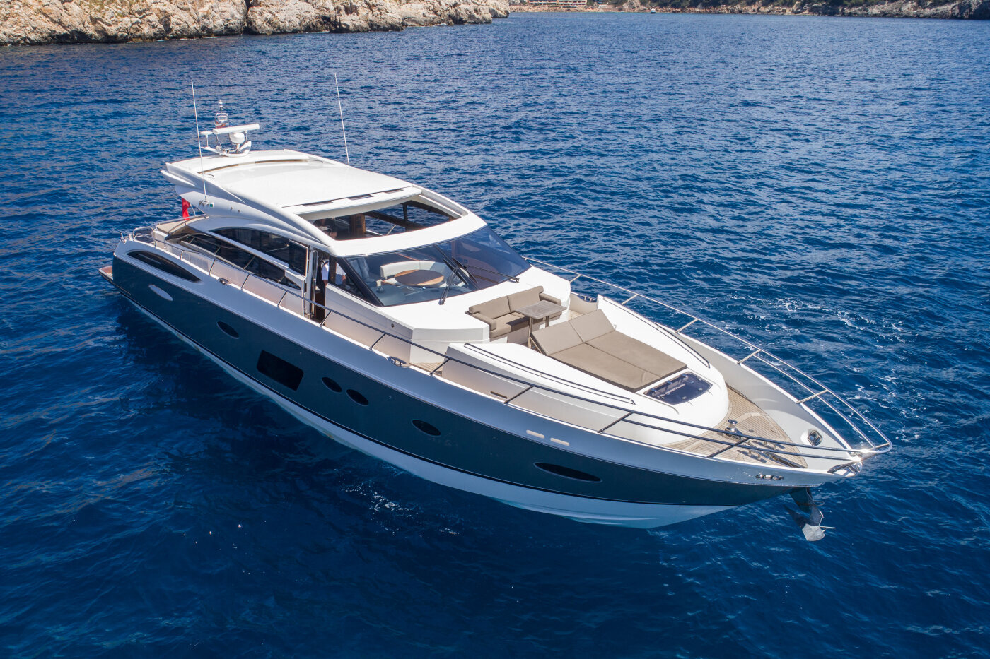 Princess V72 - La Brise Charter Ibiza