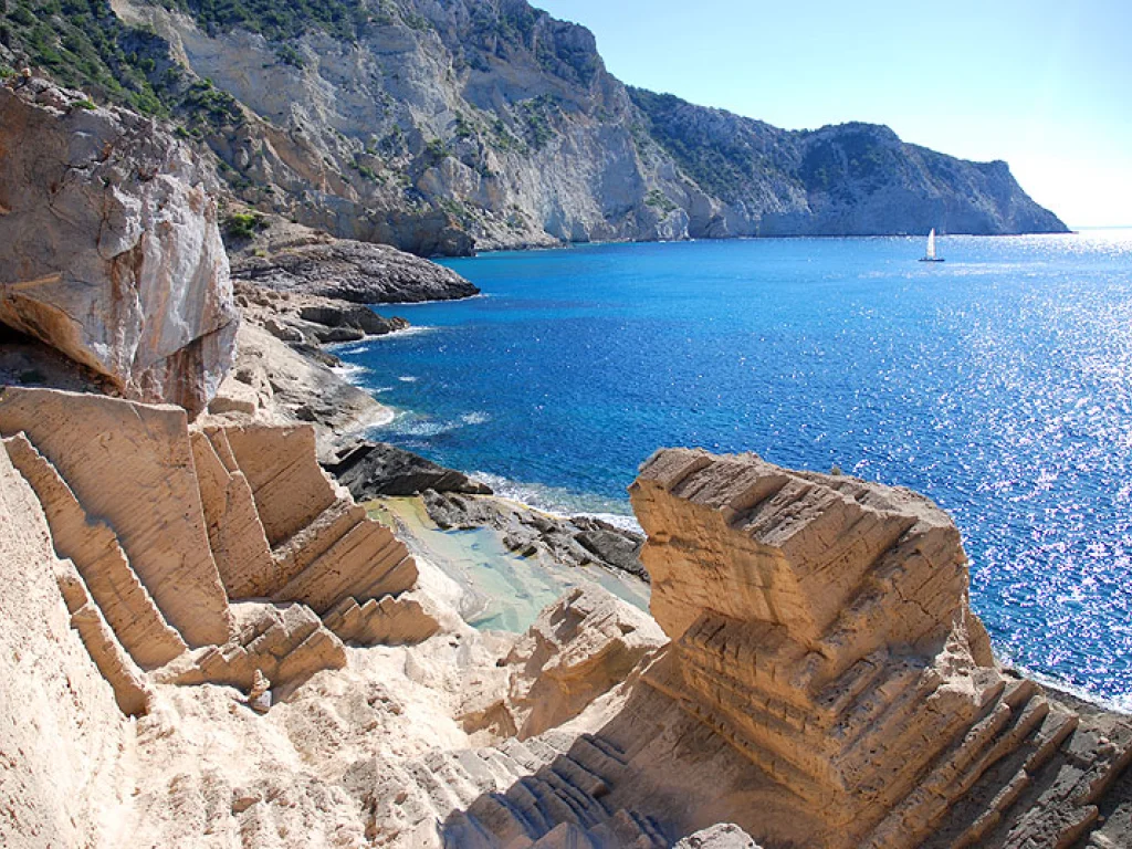 Boat Hire in Ibiza: 5 Secret Coves Only Accessible by Sea