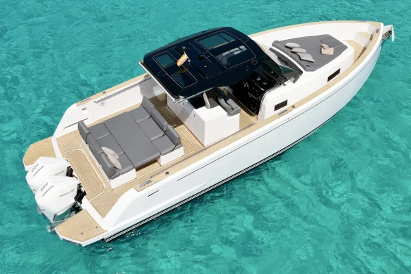 Pardo Yachts 38 “Just Calm”: The Perfect Balance of Design, Comfort and Freedom in Ibiza