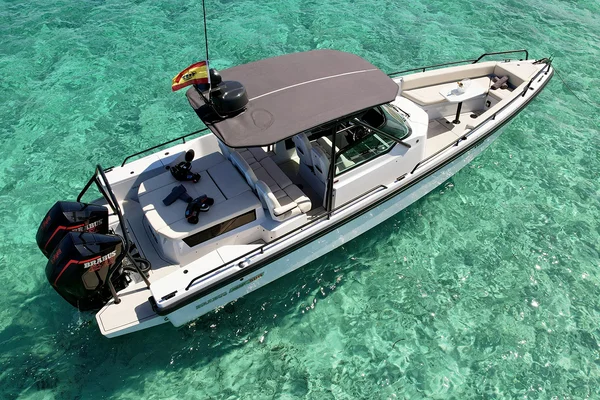 Axopar Brabus 500 Just Cool: Speed, Design, and Exclusivity in Ibiza and Formentera