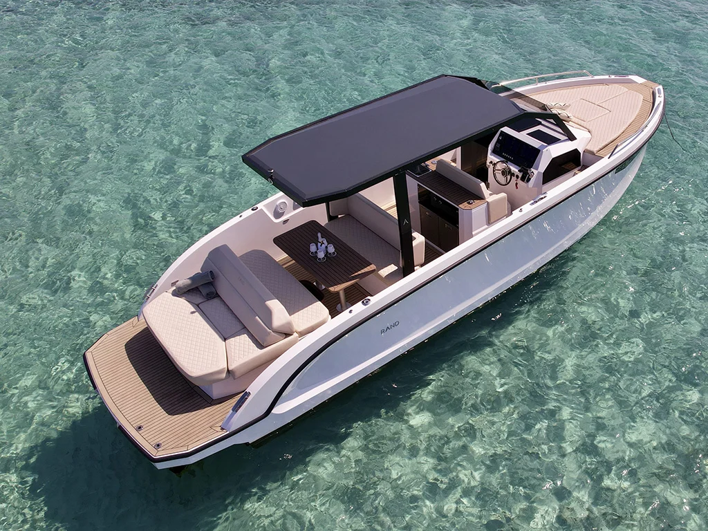 Rand Archipelago 32 “Just Amazing”: Sustainable Sailing with Style and Elegance