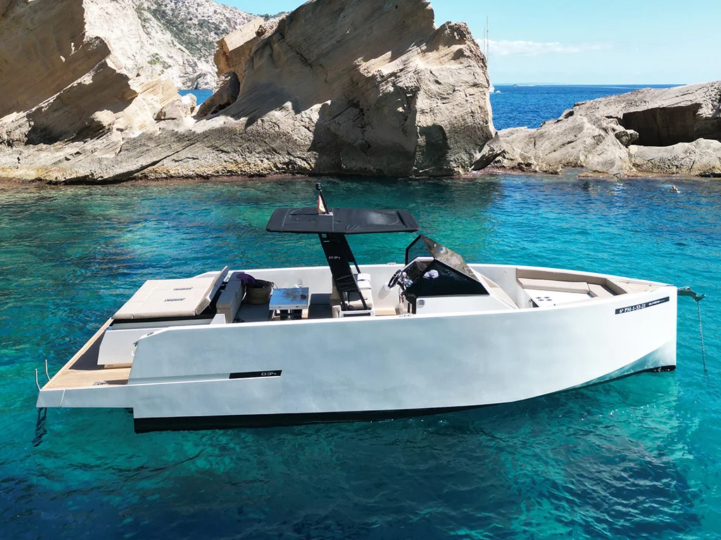 Discovering Hidden Treasures: Exploring Underwater Caves in Ibiza and Formentera (Part 1)