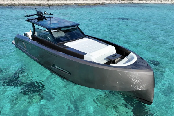 Vanquish VQ45 “Media Naranja”: Design, Power and Exclusivity in Ibiza