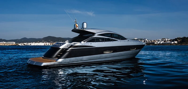 Pershing 56