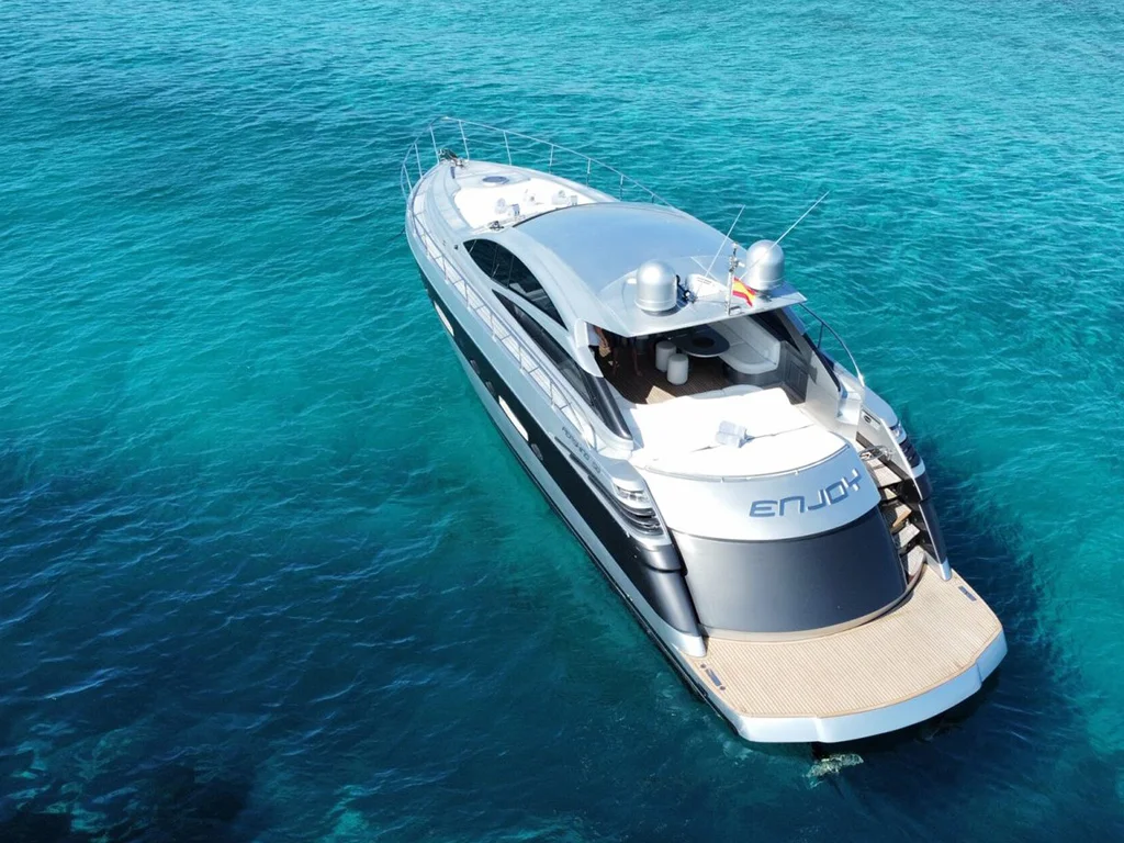 Pershing 56 “Enjoy”: Power, Design and Exclusivity for Cruising Ibiza with Character