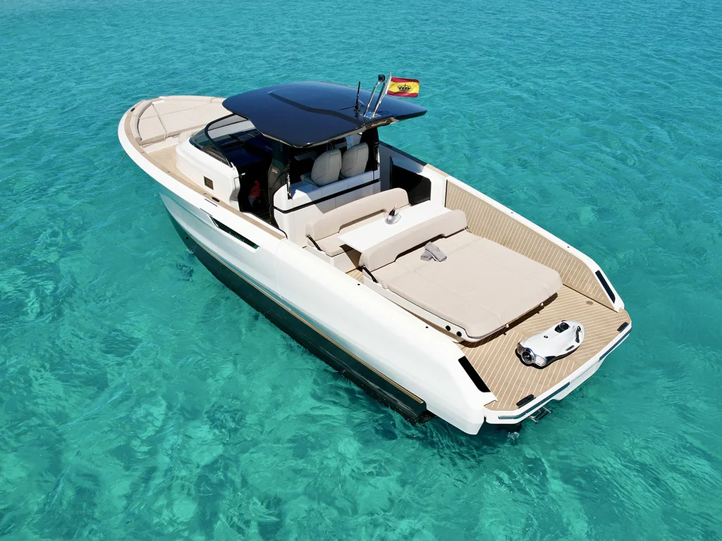 Bellini Astor 36 “Just Shine”: Italian Design and a Premium Mediterranean Experience