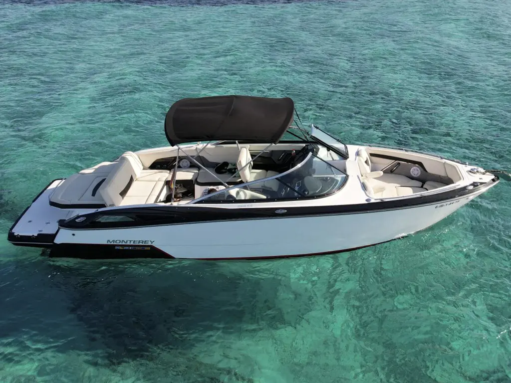 Monterey 268 SS Just Fly: Discover the Freedom to Fly Over the Waves