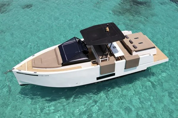 De Antonio D34 Cruiser “Delito”: Elegance, Power, and Comfort in One